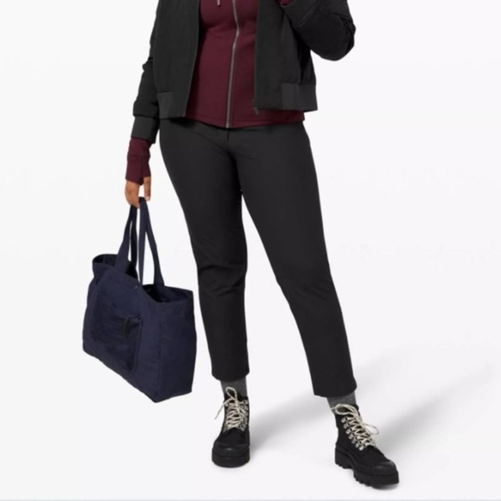Lululemon Black Sleek Career Straight Leg Trouser Pant